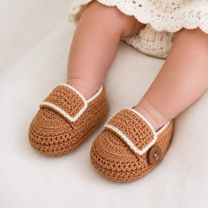 zapatitos tejidos para niño